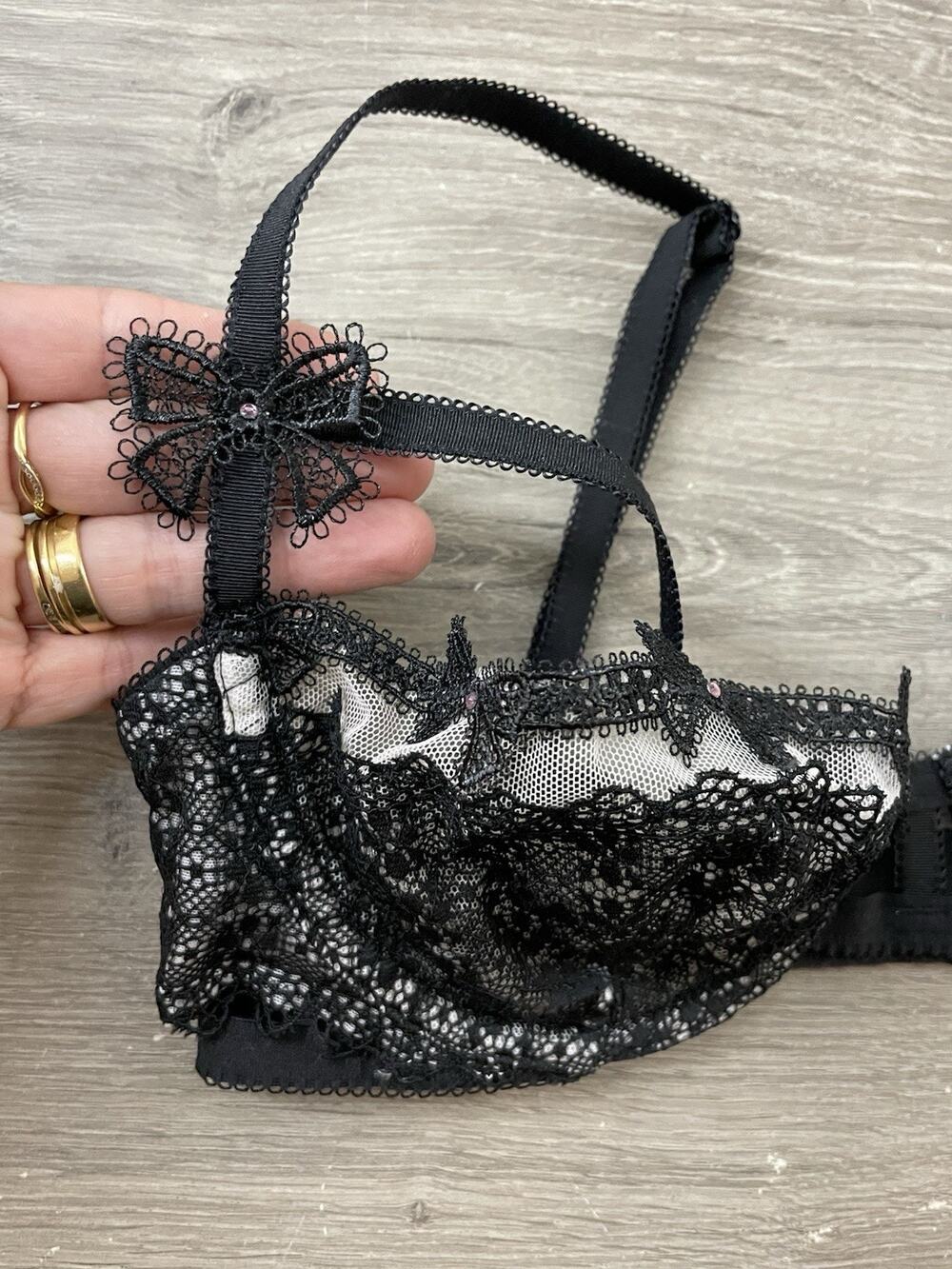 Victoria's Secret 32C Black Lace Unlined Demi Bra – Rhinestone Bow Straps